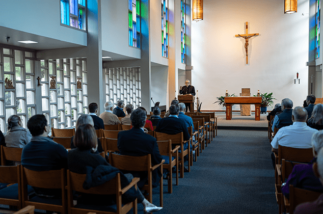 Bishop Elizondo leading a sermon at the 2024 Crozier Lenten Retreat